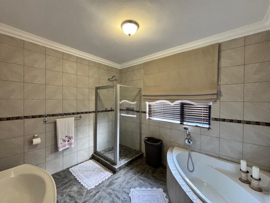 3 Bedroom Property for Sale in Tuscany Ridge North West